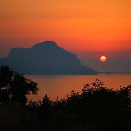 Ninfa del Mare Appartamento Sant'Ambrogio  Esterno foto